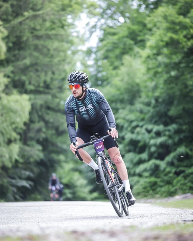 Alleen maar lachende gezichten en een goede sfeer tijdens de Chouffe Classic van afgelopen zondag! 🫡🤝 

Que des sourires et une bonne ambiance lors de la Chouffe Classic dimanche dernier! 🫡🤝
#ProximusCyclingChallenge #Peloton